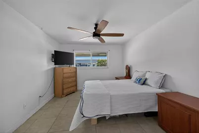 4331 NE 5th Avenue, Oakland Park, FL 33334 - Photo 13