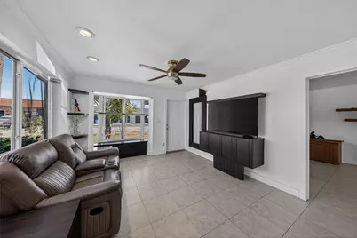 4331 NE 5th Avenue, Oakland Park, FL 33334 - Photo 11