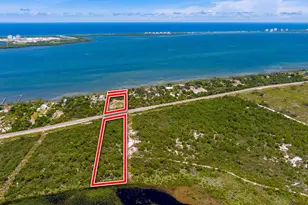 8605 S Indian River Dr, Fort Pierce, FL 34982 - Photo 9