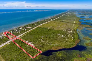 8605 S Indian River Dr, Fort Pierce, FL 34982 - Photo 7