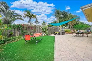 161 SE 5th Ct, Pompano Beach, FL 33060 - Photo 5