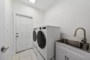 6897 NW 107th Terrace, Parkland, FL 33076 - Photo 33