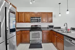 7400 Palomino Dr, Hollywood, FL 33024 - Photo 3