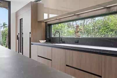 930 S Shore Drive, Miami Beach, FL 33141 - Photo 11