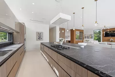 930 S Shore Drive, Miami Beach, FL 33141 - Photo 11