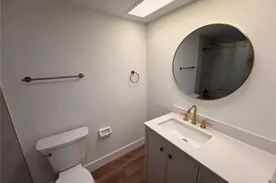 605 Oaks Dr, Pompano Beach, FL 33069 - Photo 7