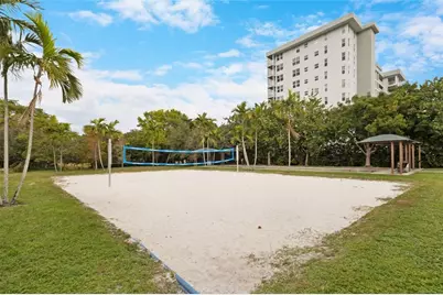 605 Oaks Drive #406, Pompano Beach, FL 33069 - Photo 21