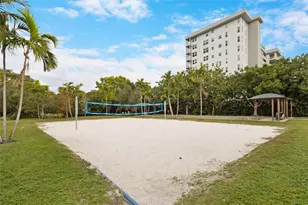 605 Oaks Dr, Pompano Beach, FL 33069 - Photo 21