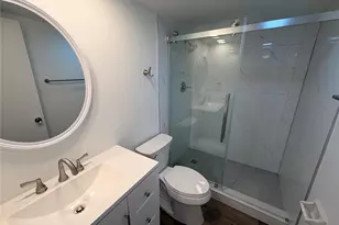 605 Oaks Dr, Pompano Beach, FL 33069 - Photo 11