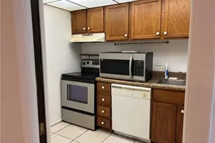 3690 Inverrary Dr, Lauderhill, FL 33319 - Photo 7