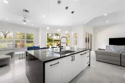 7119 NW 113th Avenue, Parkland, FL 33076 - Photo 17