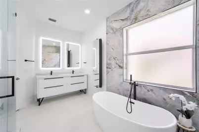 7119 NW 113th Avenue, Parkland, FL 33076 - Photo 5