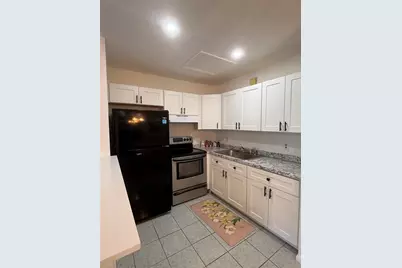 203 Tilford J #203, Deerfield Beach, FL 33442 - Photo 3