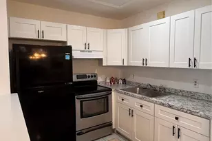 203 Tilford J, Deerfield Beach, FL 33442 - Photo 3