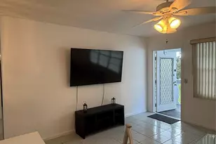 203 Tilford J, Deerfield Beach, FL 33442 - Photo 9