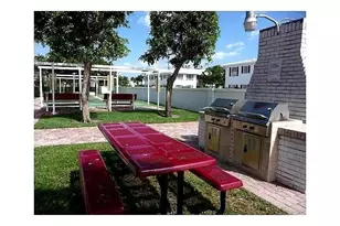 2191 NE 68th St, Fort Lauderdale, FL 33308 - Photo 23