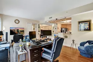 2617 NE 14th Ave, Wilton Manors, FL 33334 - Photo 17