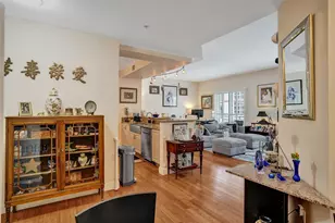 2617 NE 14th Ave, Wilton Manors, FL 33334 - Photo 15