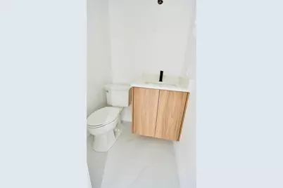 3550 NW 8th Avenue #810, Pompano Beach, FL 33064 - Photo 5