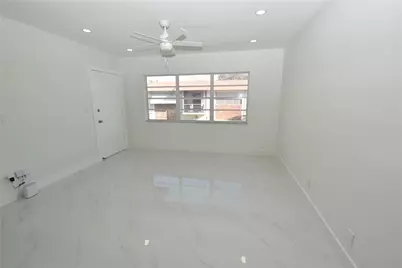 3550 NW 8th Avenue #810, Pompano Beach, FL 33064 - Photo 9