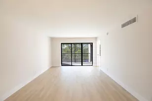 2322 S Cypress Bend Dr, Pompano Beach, FL 33069 - Photo 11