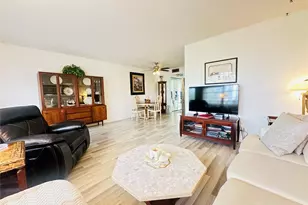 4144 Cambridge G, Deerfield Beach, FL 33442 - Photo 5