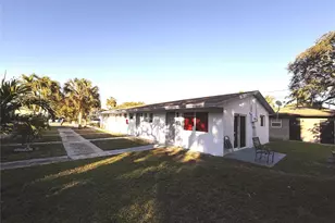 218 SW 1st Ct, Pompano Beach, FL 33060 - Photo 1