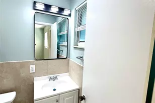 218 SW 1st Ct, Pompano Beach, FL 33060 - Photo 9