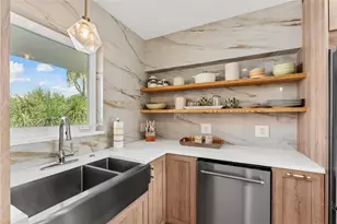 2400 NE 36th St, Lighthouse Point, FL 33064 - Photo 5