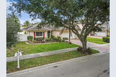 300 NW 17th Avenue, Pompano Beach, FL 33069 - Photo 3