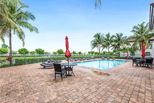 4230 N Dixie Hwy, Oakland Park, FL 33334 - Photo 23