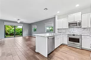 4230 N Dixie Hwy, Oakland Park, FL 33334 - Photo 9