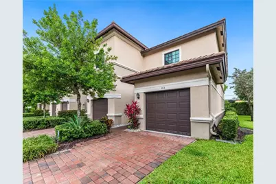 4230 N Dixie Highway #113, Oakland Park, FL 33334 - Photo 1