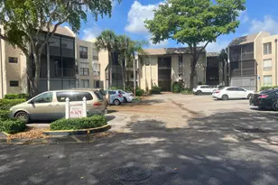 6301 N University Dr, Tamarac, FL 33321 - Photo 17