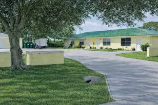 951 King Orange Dr, Fort Pierce, FL 34982 - Photo 5