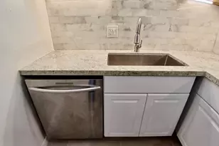 4164 N Inverrary Dr, Lauderhill, FL 33319 - Photo 7