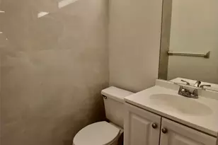 4164 N Inverrary Dr, Lauderhill, FL 33319 - Photo 11