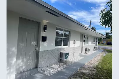 721 SW 8th Street, Pompano Beach, FL 33060 - Photo 3