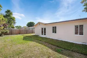 9611 Saddlebrook Dr, Boca Raton, FL 33496 - Photo 15