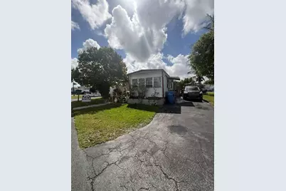 5242 29th Street, Davie, FL 33314 - Photo 3