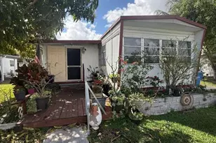 5242 29th St, Davie, FL 33314 - Photo 1