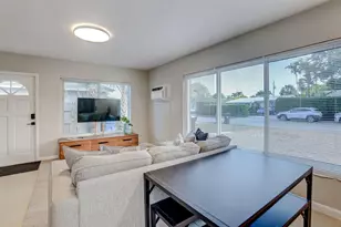 1005 NE 17th Ct, Fort Lauderdale, FL 33305 - Photo 3