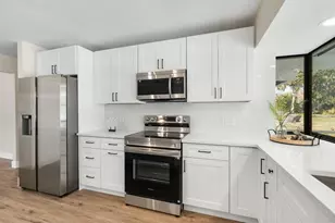 210 SE Crosspoint Dr, Port Saint Lucie, FL 34983 - Photo 1