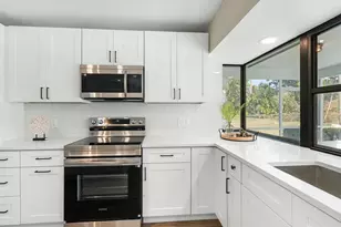 210 SE Crosspoint Dr, Port Saint Lucie, FL 34983 - Photo 7