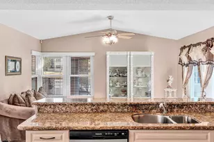 9816 NW 41st St, Sunrise, FL 33351 - Photo 17