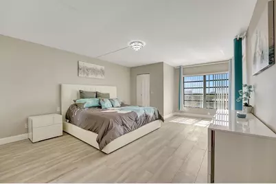 2200 S Cypress Bend Drive #905, Pompano Beach, FL 33069 - Photo 15