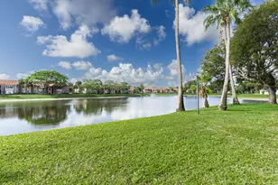 437 SW Natura Ave, Deerfield Beach, FL 33441 - Photo 17