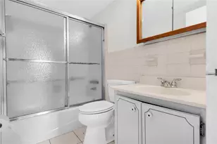 1951 NE 39th St, Lighthouse Point, FL 33064 - Photo 13