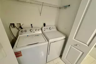 3600 Oaks Clubhouse Dr, Pompano Beach, FL 33069 - Photo 7