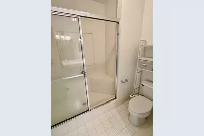 3600 Oaks Clubhouse Drive #502, Pompano Beach, FL 33069 - Photo 9